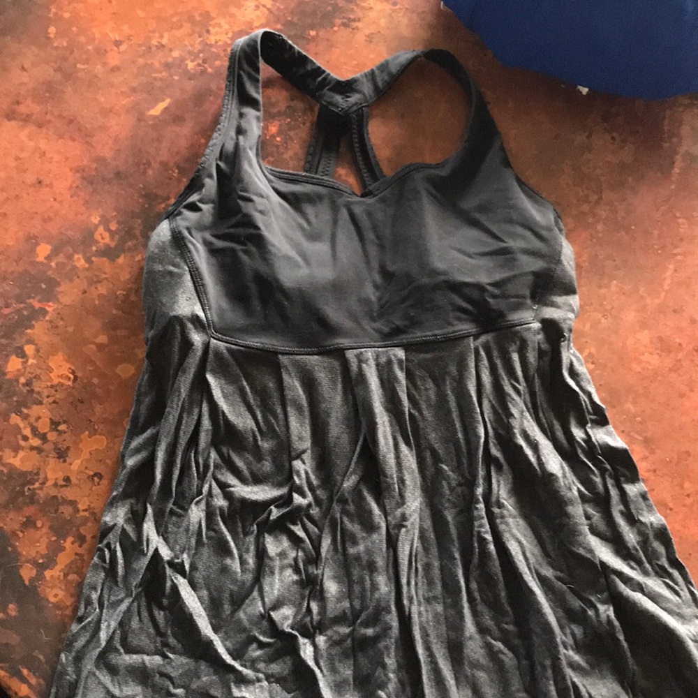 Lululemon top